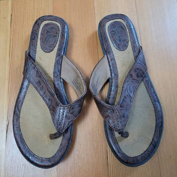 BOC leather flip flops hawaiian tropical print embossed t strap boho earthy hipp - Picture 1 of 10